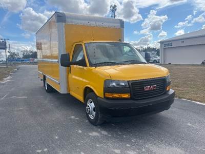 GMC G33903 Box Truck - 401HP, 6 Speed Automatic, Roll up Door