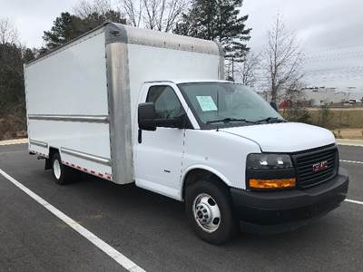 GMC G33903 Box Truck - 401HP, 6 Speed Automatic, Roll up Door