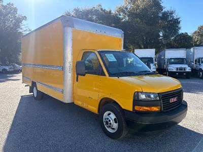 GMC G33903 Box Truck - 401HP, 6 Speed Automatic, Roll up Door