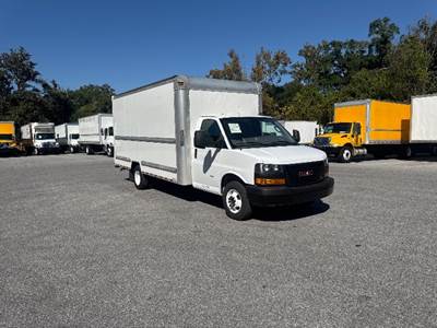 GMC G33903 Box Truck - 401HP, 6 Speed Automatic, Roll up Door