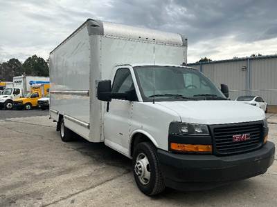 GMC G33903 Box Truck - 401HP, 6 Speed Automatic, Roll up Door