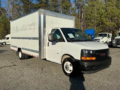 GMC G33903 Box Truck - 401HP, 6 Speed Automatic, Roll up Door