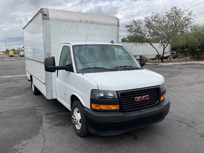 GMC G33903 Box Truck - 401HP, 6 Speed Automatic, Roll up Door
