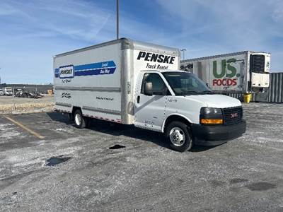 GMC G33903 Box Truck - 401HP, 6 Speed Automatic, Roll up Door
