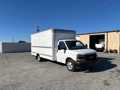 GMC G33903 Box Truck - 401HP, 6 Speed Automatic, Roll up Door