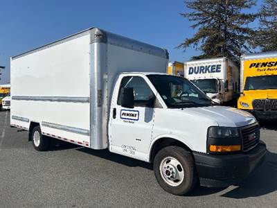 GMC G33903 Box Truck - 401HP, 6 Speed Automatic, Roll up Door