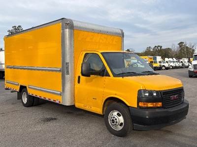 GMC G33903 Box Truck - 401HP, 6 Speed Automatic, Roll up Door