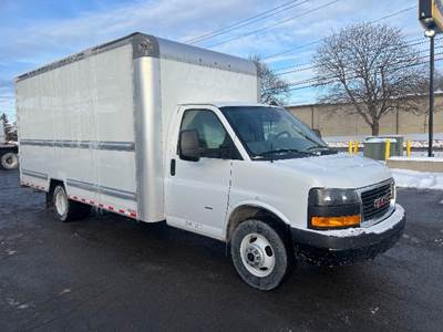 GMC G33903 Box Truck - 401HP, 6 Speed Automatic, Roll up Door