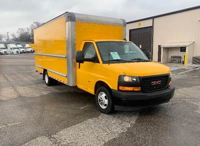 GMC G33903 Box Truck - 401HP, 6 Speed Automatic, Roll up Door