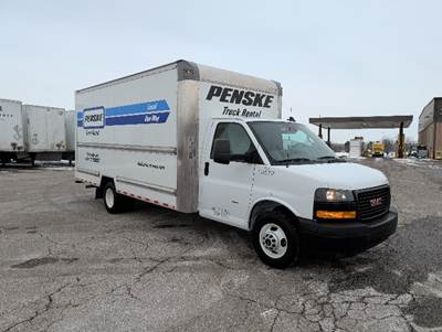 GMC G33903 Box Truck - 401HP, 6 Speed Automatic, Roll up Door