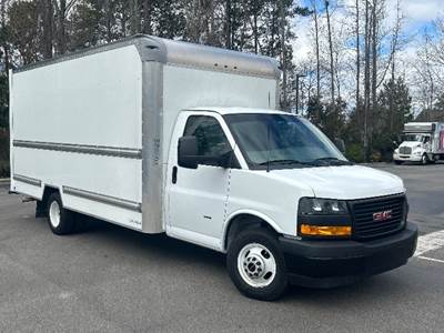 GMC G33903 Box Truck - 401HP, 6 Speed Automatic, Roll up Door