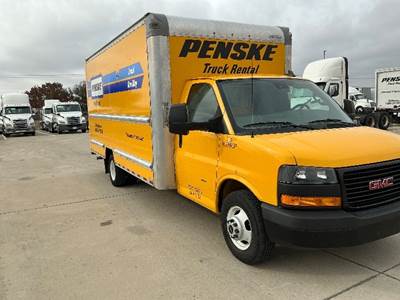 GMC G33903 Box Truck - 401HP, 6 Speed Automatic, Roll up Door