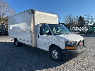GMC G33903 Box Truck - 401HP, 6 Speed Automatic, Roll up Door