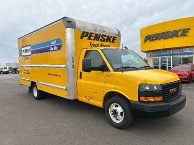 GMC G33903 Box Truck - 401HP, 6 Speed Automatic, Roll up Door