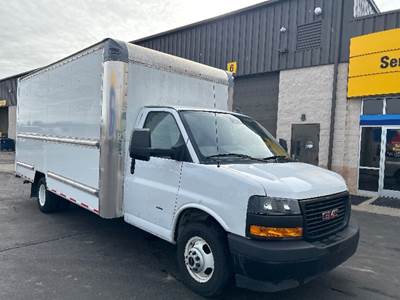 GMC G33903 Box Truck - 401HP, 6 Speed Automatic, Roll up Door