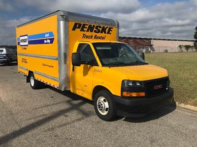 GMC G33903 Box Truck - 401HP, 6 Speed Automatic, Roll up Door