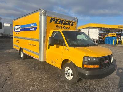 GMC G33903 Box Truck - 401HP, 6 Speed Automatic, Roll up Door