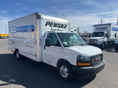 GMC G33903 Box Truck - 401HP, 6 Speed Automatic, Roll up Door