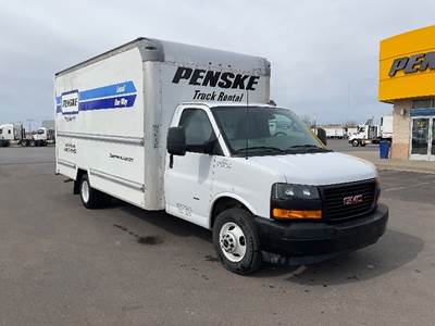 GMC G33903 Box Truck - 401HP, 6 Speed Automatic, Roll up Door