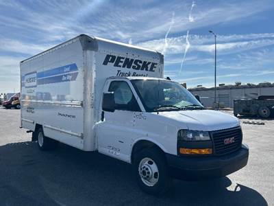 GMC G33903 Box Truck - 401HP, 6 Speed Automatic, Roll up Door