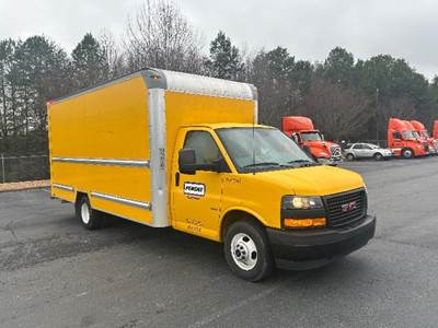 GMC G33903 Box Truck - 401HP, 6 Speed Automatic, Roll up Door