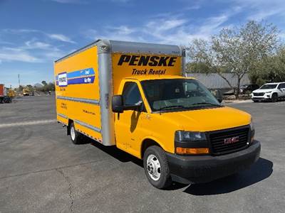GMC G33903 Box Truck - 401HP, 6 Speed Automatic, Roll up Door