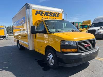 GMC G33903 Box Truck - 401HP, 6 Speed Automatic, Roll up Door