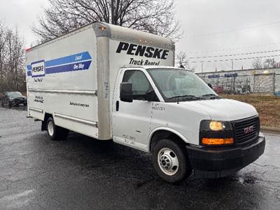 GMC G33903 Box Truck - 401HP, 6 Speed Automatic, Roll up Door