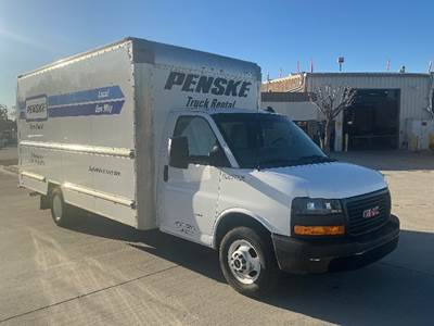 GMC G33903 Box Truck - 401HP, 6 Speed Automatic, Roll up Door