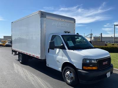 GMC G33903 Box Truck - 341HP, 6 Speed Automatic, Roll up Door