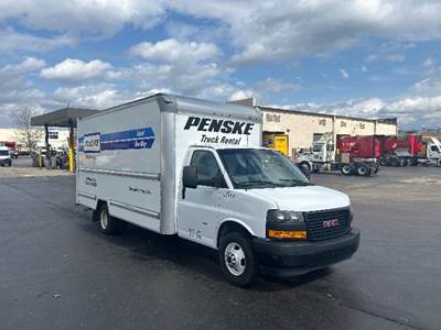 GMC G33903 Box Truck - 401HP, 6 Speed Automatic, Roll up Door