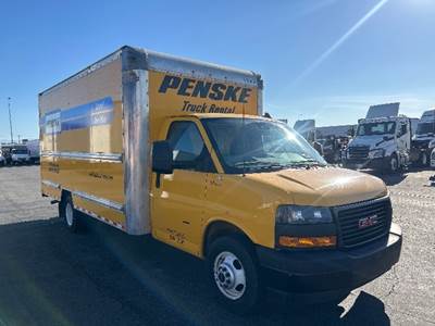 GMC G33903 Box Truck - 401HP, 6 Speed Automatic, Roll up Door