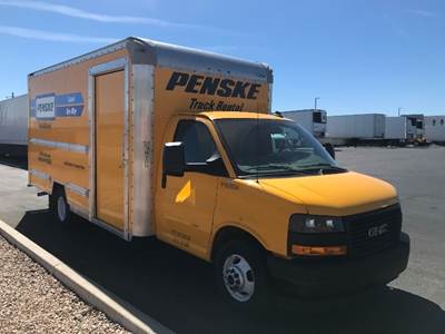 GMC G33903 Box Truck - 401HP, 6 Speed Automatic, Roll up Door