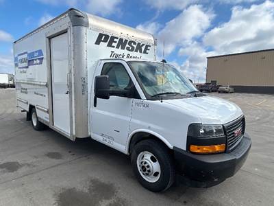 GMC G33903 Box Truck - 401HP, 6 Speed Automatic, Roll up Door