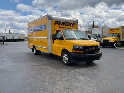 GMC G33903 Box Truck - 401HP, 6 Speed Automatic, Roll up Door