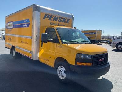 GMC G33903 Box Truck - 401HP, 6 Speed Automatic, Roll up Door