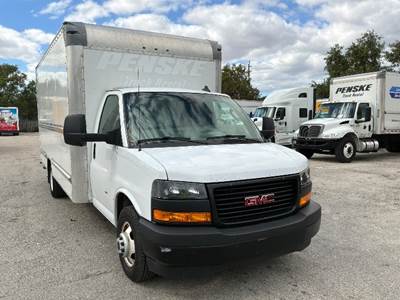 GMC G33903 Box Truck - 401HP, 6 Speed Automatic, Roll up Door