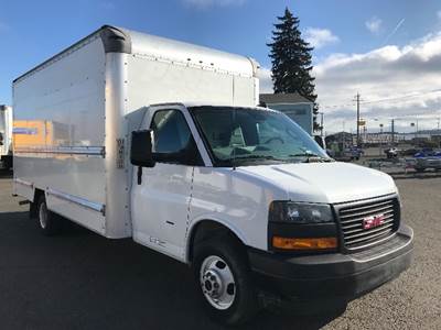 GMC G33903 Box Truck - 401HP, 6 Speed Automatic, Roll up Door
