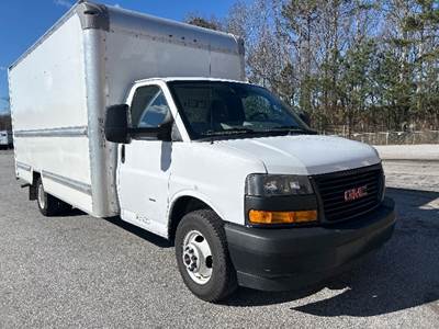 GMC G33903 Box Truck - 401HP, 6 Speed Automatic, Roll up Door