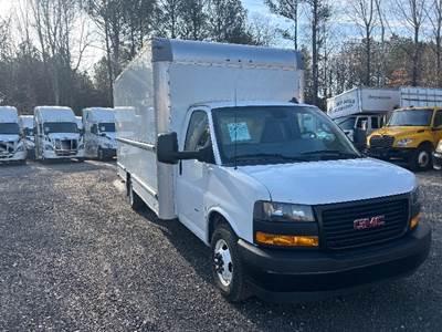 GMC G33903 Box Truck - 401HP, 6 Speed Automatic, Roll up Door