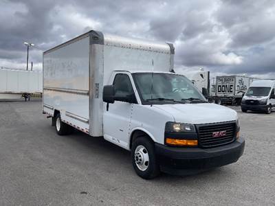 GMC G33903 Box Truck - 401HP, 6 Speed Automatic, Roll up Door