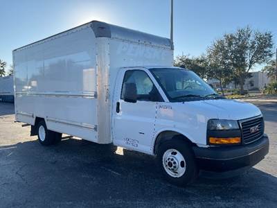 GMC G33903 Box Truck - 401HP, 6 Speed Automatic, Roll up Door