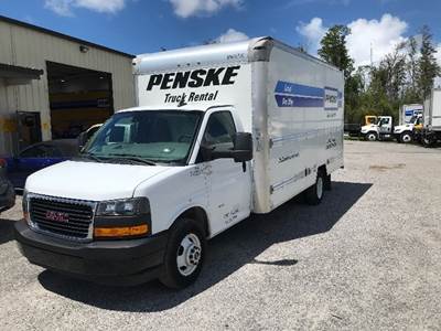 GMC G33903 Box Truck - 401HP, 6 Speed Automatic, Roll up Door