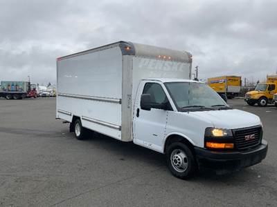 GMC G33903 Box Truck - 401HP, 6 Speed Automatic, Roll up Door