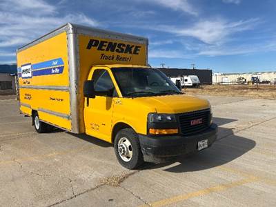 GMC G33903 Box Truck - 401HP, 6 Speed Automatic, Roll up Door