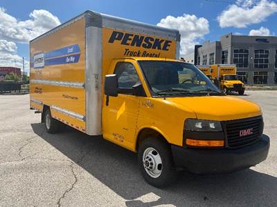 GMC G33903 Box Truck - 401HP, 6 Speed Automatic, Roll up Door