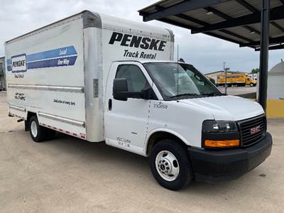 GMC G33903 Box Truck - 401HP, 6 Speed Automatic, Roll up Door