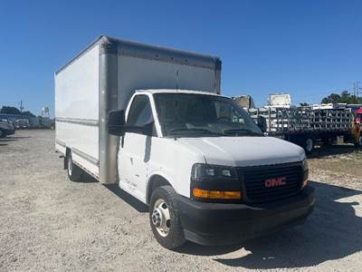 GMC G33903 Box Truck - 401HP, 6 Speed Automatic, Roll up Door