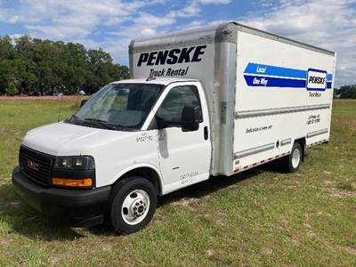 GMC G33903 Box Truck - 401HP, 6 Speed Automatic, Roll up Door