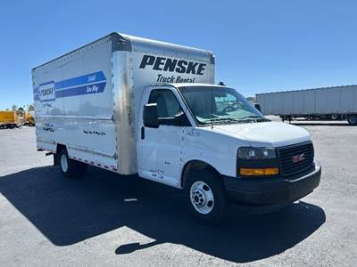 GMC G33903 Box Truck - 401HP, 6 Speed Automatic, Roll up Door